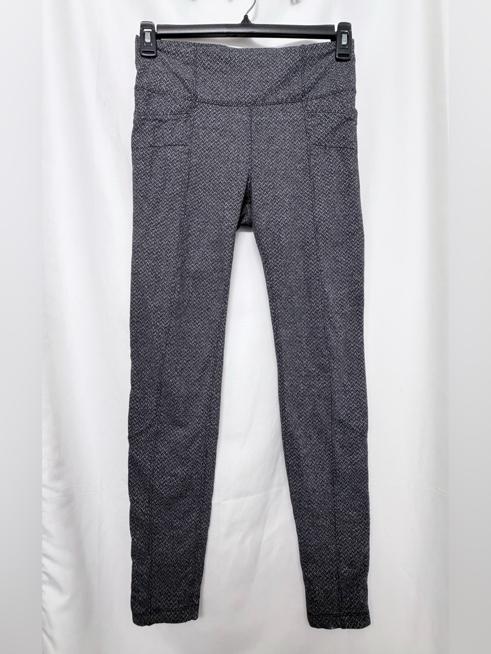 Athleta Gray Textured High Rise Pocket Leggings Women’s Medium